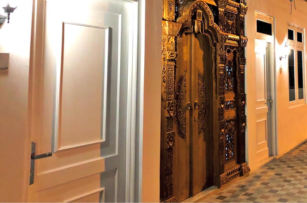 The Lawang Yogya Guesthouse Yogyakarta Ngoại thất bức ảnh